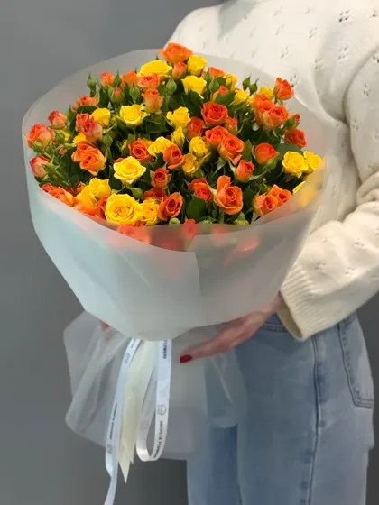 Букет кустовых роз Кения